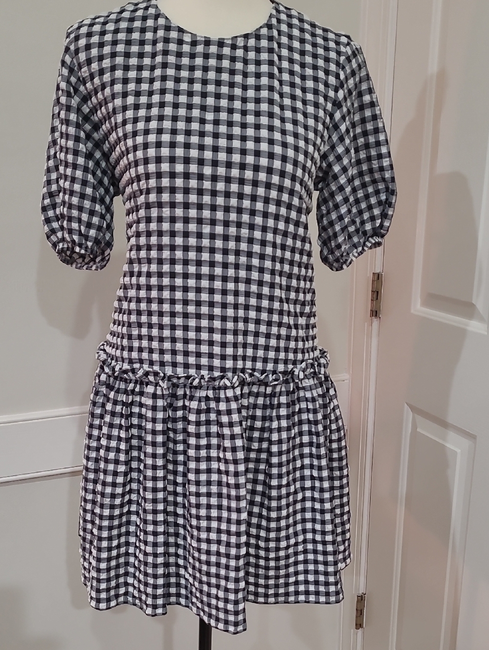 Zara Black & White Gingham Short Sleeve Ruffle-Hem Dress